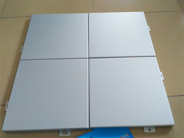 铝板保温装饰一体板